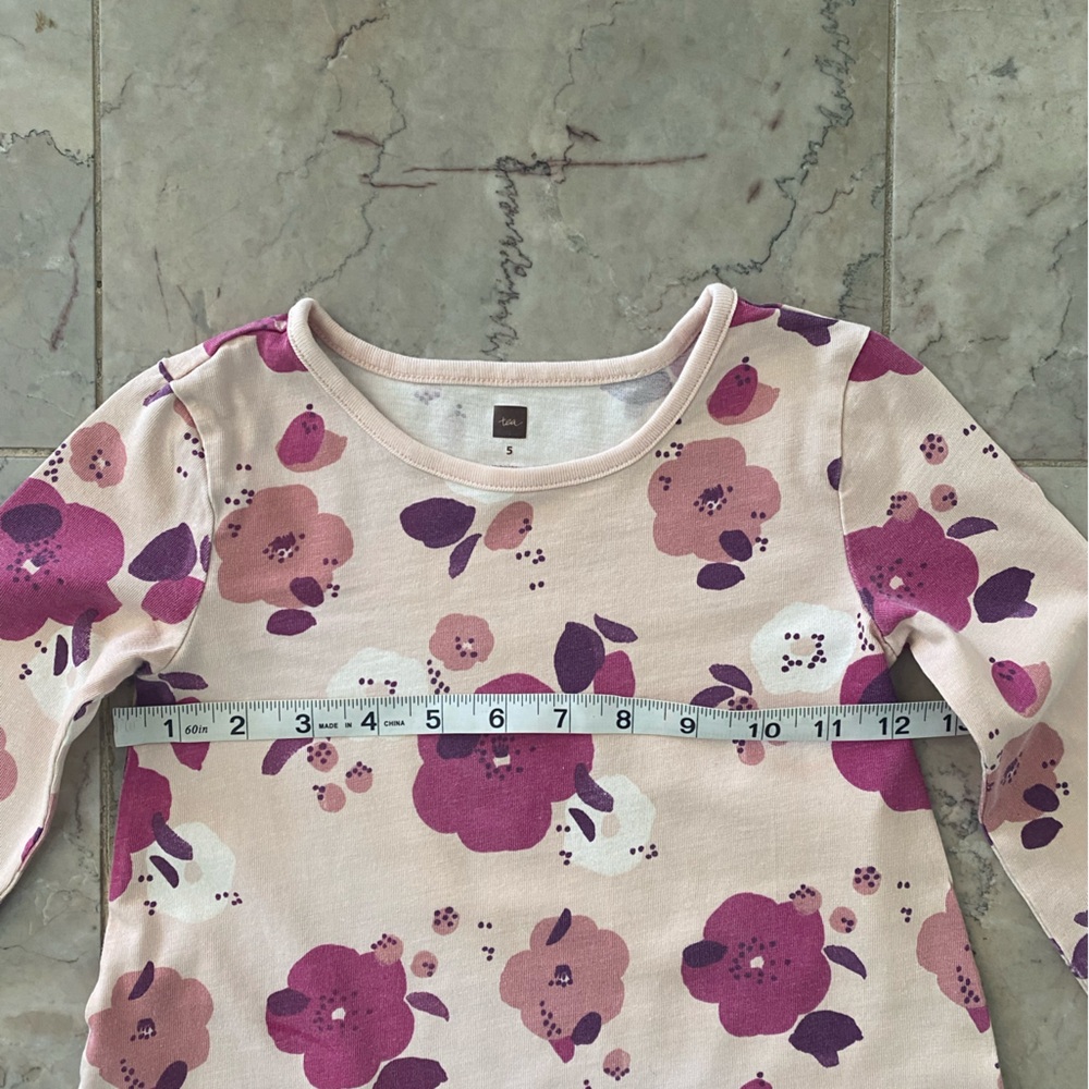 Tea Collection of Two Fuchsia Size 5 Floral Dresses Both in Excellent Condition - Picture 10 of 15